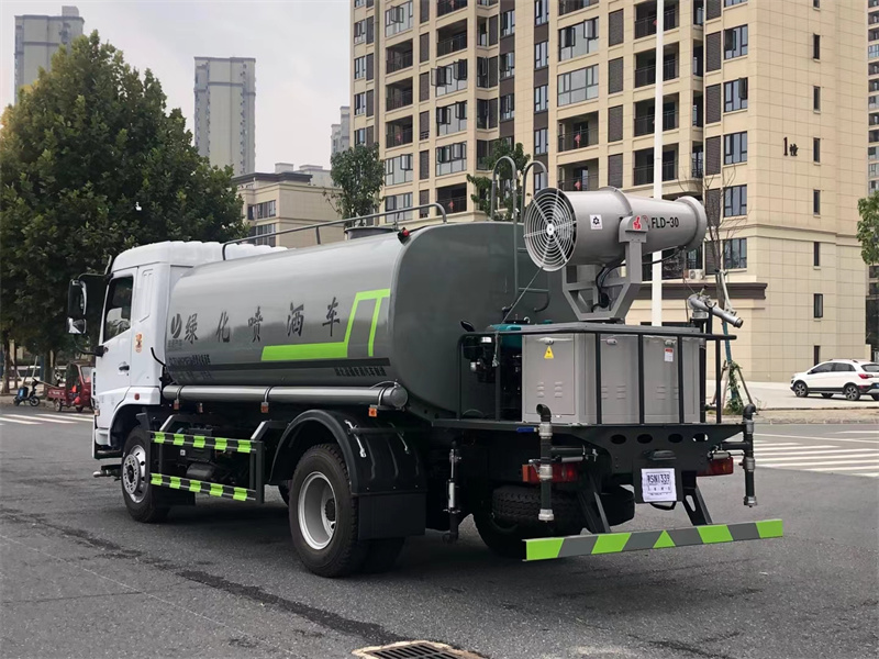 東風(fēng)華神12方灑水車(chē)-12方霧炮灑水車(chē) 東風(fēng)華神12方灑水車(chē)-12方霧炮灑水車(chē)