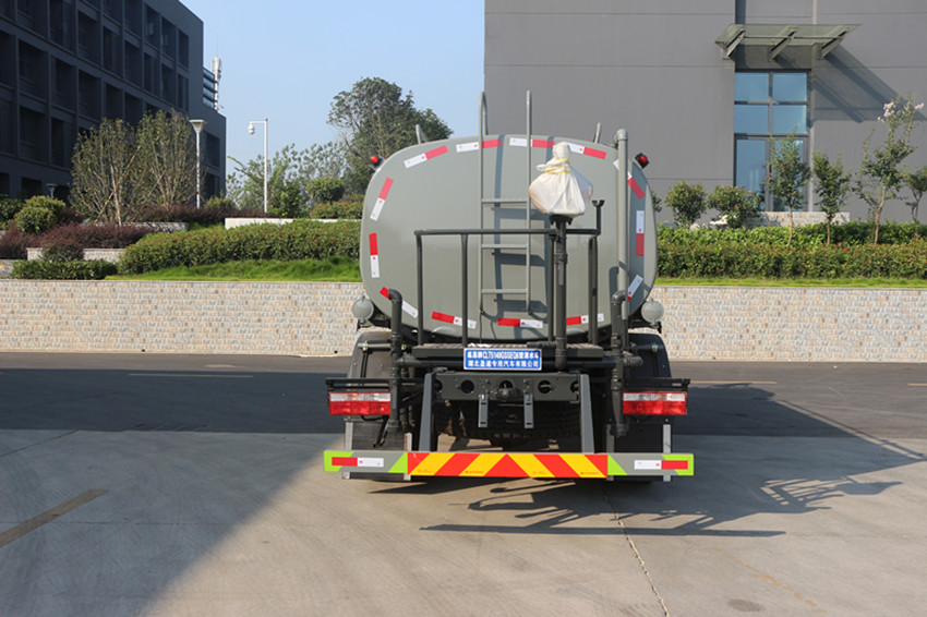 東風5方灑水車,9.2方灑水車-東風灑水車生產(chǎn)廠家 東風5方灑水車,9.2方灑水車-東風灑水車生產(chǎn)廠家