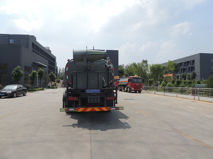 北京灑水車經(jīng)銷商 北京灑水車經(jīng)銷商