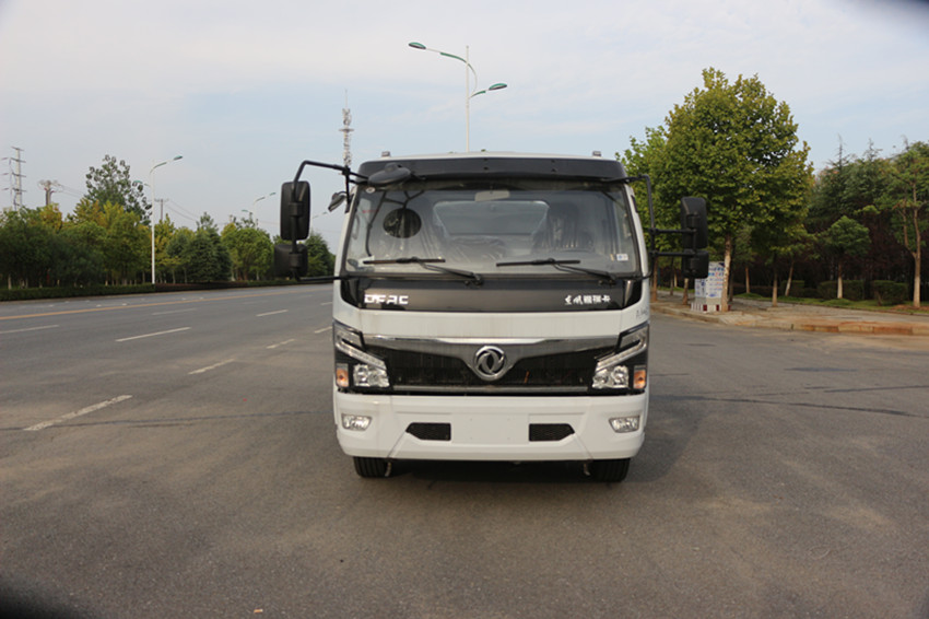 10方的灑水車(chē) 10方的灑水車(chē)