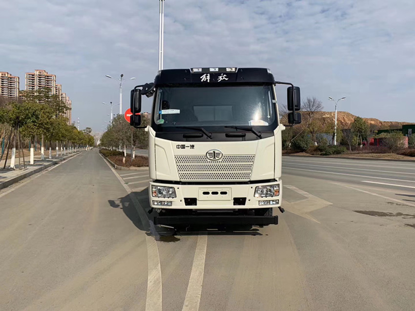 環(huán)衛(wèi)灑水車(chē) 環(huán)衛(wèi)灑水車(chē)