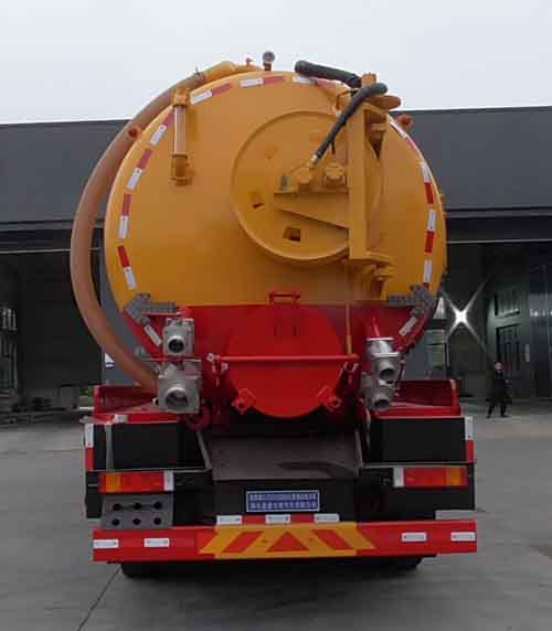 縱昂牌CLT5311GQWSX6型清洗吸污車 縱昂牌CLT5311GQWSX6型清洗吸污車