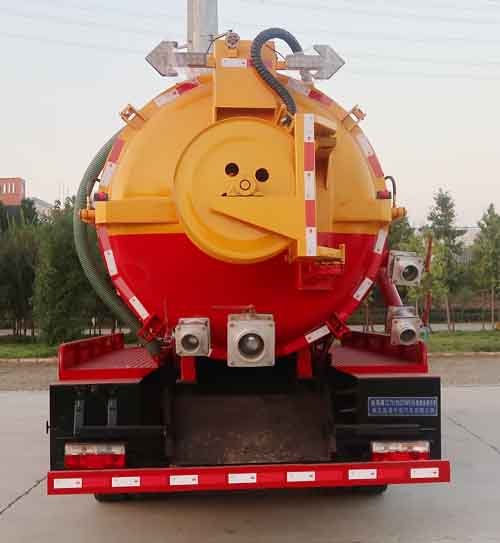 縱昂牌CLT5120GQWEQ6型清洗吸污車 縱昂牌CLT5120GQWEQ6型清洗吸污車