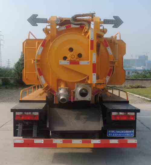 縱昂牌CLT5075GQWEQ6型清洗吸污車 縱昂牌CLT5075GQWEQ6型清洗吸污車