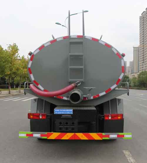 縱昂牌CLT5160GXEEQ6型吸糞車 縱昂牌CLT5160GXEEQ6型吸糞車