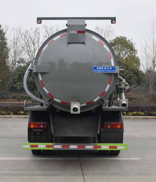 縱昂牌CLT5121GXWBJ6型吸污車 縱昂牌CLT5121GXWBJ6型吸污車