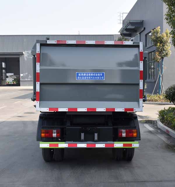 縱昂牌CLT5041ZZZBJ6型自裝卸式垃圾車(chē) 縱昂牌CLT5041ZZZBJ6型自裝卸式垃圾車(chē)