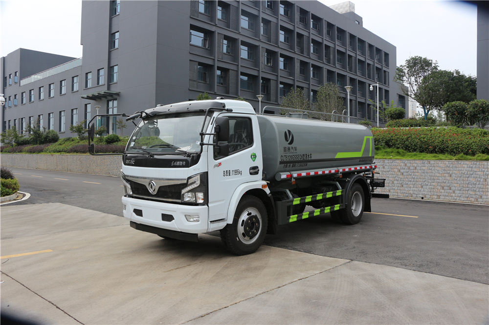 東風(fēng)福瑞卡灑水車 9.35噸灑水車在哪買-湖北盈通灑水車多少錢 東風(fēng)福瑞卡灑水車 9.35噸灑水車在哪買-湖北盈通灑水車多少錢