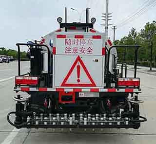 楚飛牌CLQ5120GLQ6型瀝青灑布車 楚飛牌CLQ5120GLQ6型瀝青灑布車