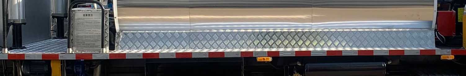 楚飛牌CLQ5120GLQ6型瀝青灑布車 楚飛牌CLQ5120GLQ6型瀝青灑布車