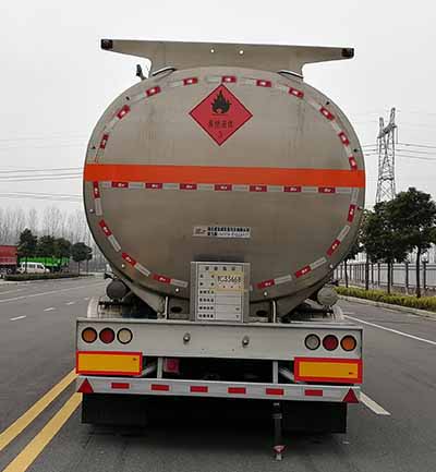 楚飛牌CLQ9402GYYBA型鋁合金運油半掛車 楚飛牌CLQ9402GYYBA型鋁合金運油半掛車
