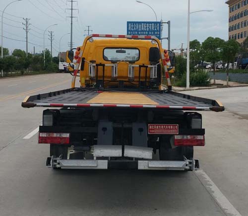 專威牌HTW5081TQZPJH6型清障車 專威牌HTW5081TQZPJH6型清障車