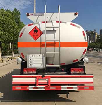 楚飛牌CLQ5120GJY6E型加油車 楚飛牌CLQ5120GJY6E型加油車