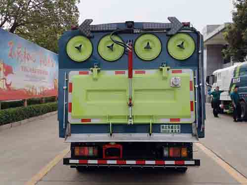 華威馳樂牌SGZ5089TXCQL6型吸塵車 華威馳樂牌SGZ5089TXCQL6型吸塵車