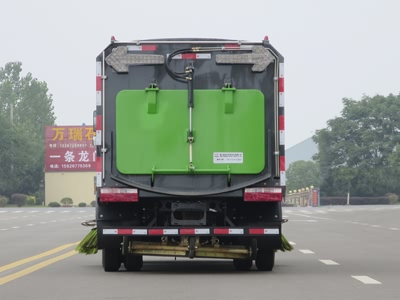 新東日牌YZR5070TSLHFC6型掃路車 新東日牌YZR5070TSLHFC6型掃路車