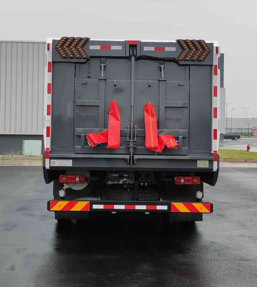 中國中車牌TEG5180TXSADFBEV1型純電動洗掃車 中國中車牌TEG5180TXSADFBEV1型純電動洗掃車