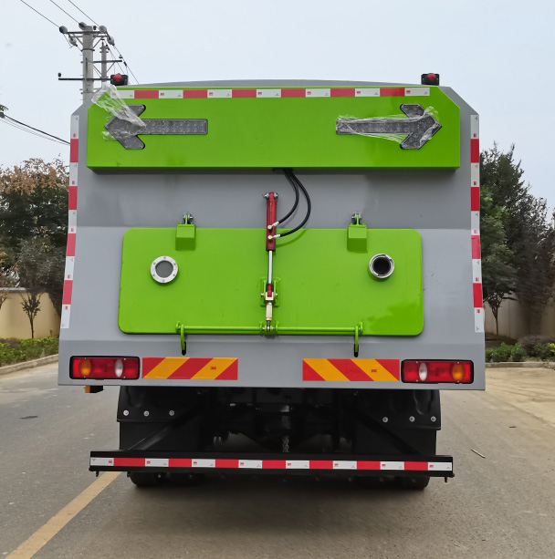 浩天星運牌HTX5188TXCHG型吸塵車 浩天星運牌HTX5188TXCHG型吸塵車