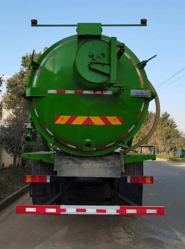 浩天星運(yùn)牌HTX5258GQWDL6型清洗吸污車 浩天星運(yùn)牌HTX5258GQWDL6型清洗吸污車