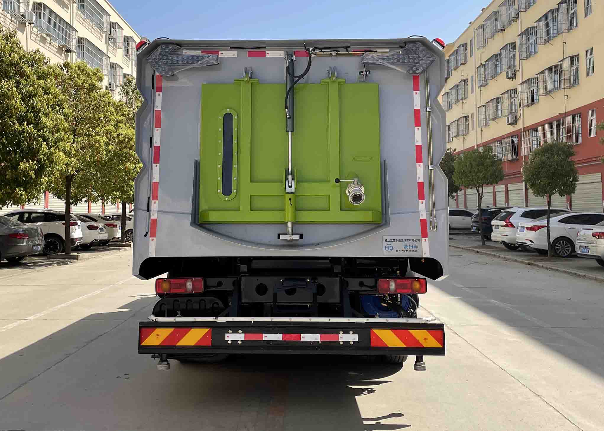 輝兵牌WDZ5180TXS型洗掃車 輝兵牌WDZ5180TXS型洗掃車