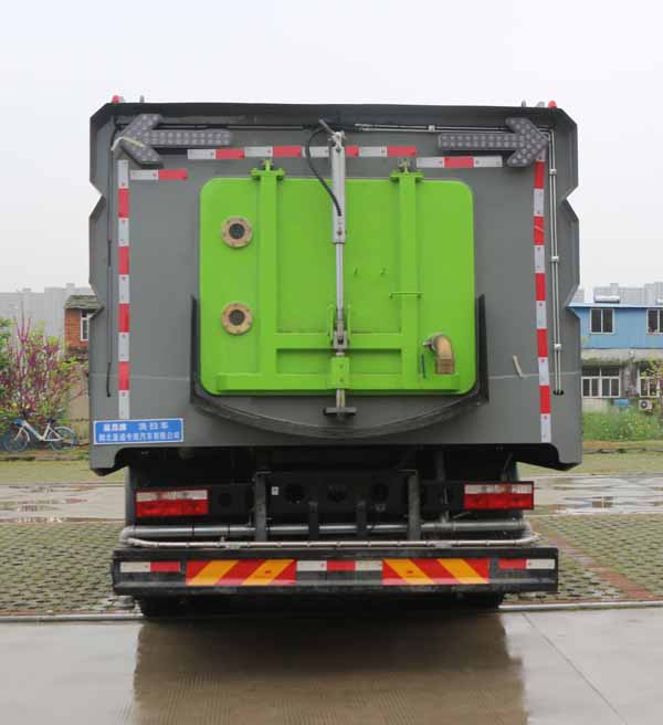 縱昂牌CLT5182TXSEQ6型洗掃車 縱昂牌CLT5182TXSEQ6型洗掃車