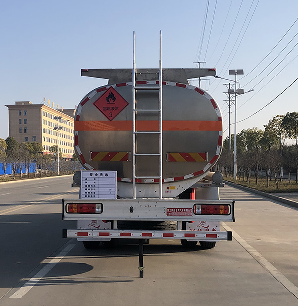專威牌HTW5268GYYLLZC6型鋁合金運(yùn)油車 專威牌HTW5268GYYLLZC6型鋁合金運(yùn)油車