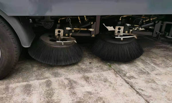 東風牌EQ5041TSLSBEV型純電動掃路車 東風牌EQ5041TSLSBEV型純電動掃路車