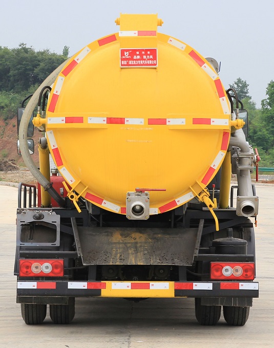 凱力風(fēng)牌KLF5070GXWB6型吸污車 凱力風(fēng)牌KLF5070GXWB6型吸污車