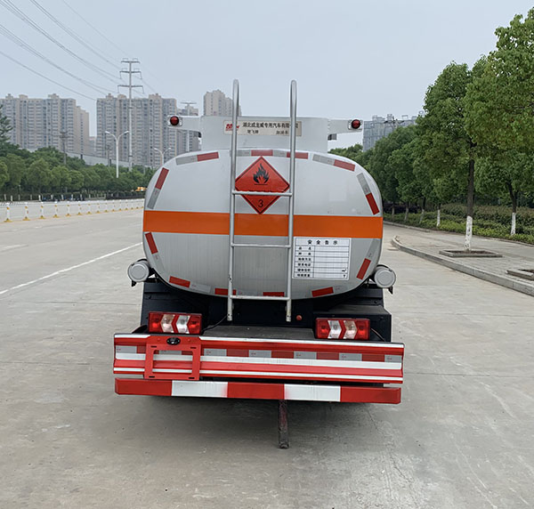 楚飛牌CLQ5070GJY6HFC型加油車 楚飛牌CLQ5070GJY6HFC型加油車