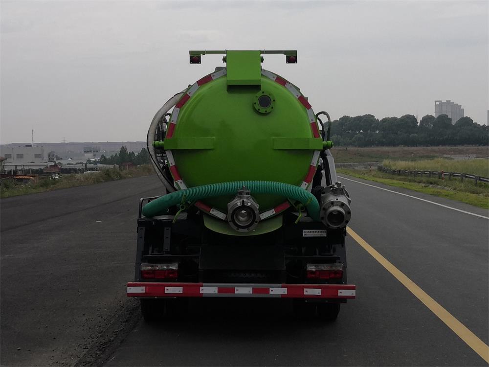 東風牌DFZ5075GXW3CDF型吸污車 東風牌DFZ5075GXW3CDF型吸污車