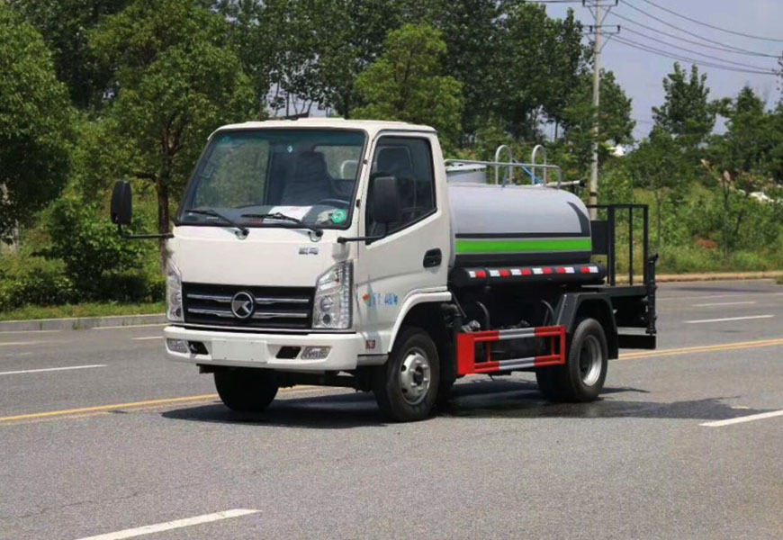 凱馬2噸國六灑水車圖片及價格-藍牌灑水車多少錢-藍牌灑水車廠家直銷 凱馬2噸國六灑水車圖片及價格-藍牌灑水車多少錢-藍牌灑水車廠家直銷