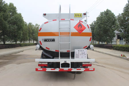 潤知星牌SCS5121GYYEQ6型運油車 潤知星牌SCS5121GYYEQ6型運油車