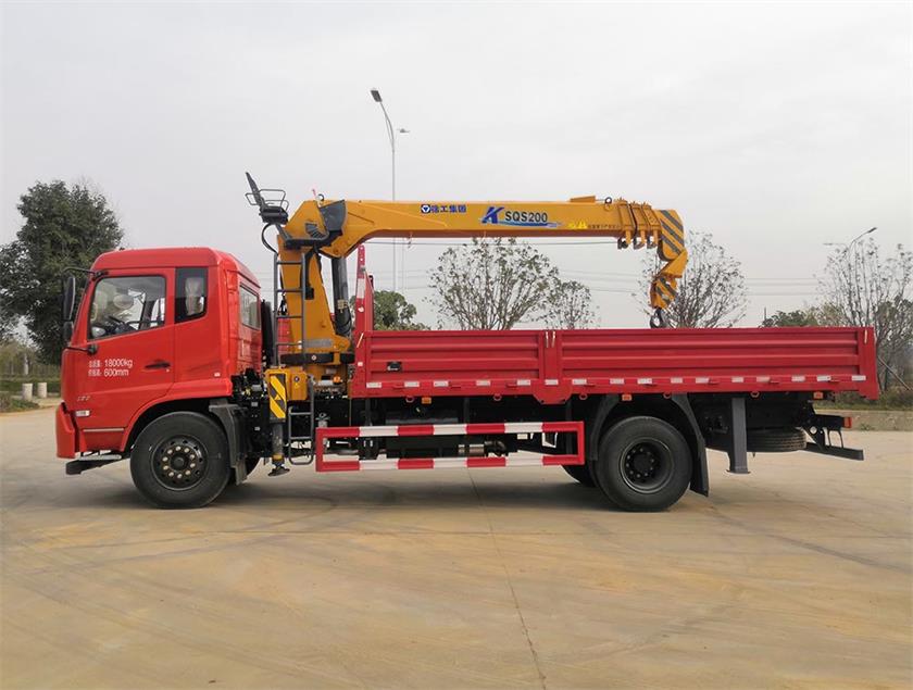 東風牌DFC5180JSQB5型隨車起重運輸車 東風牌DFC5180JSQB5型隨車起重運輸車