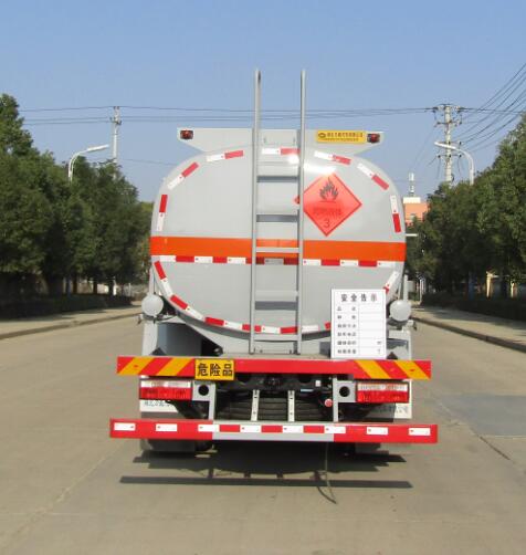 中汽力威牌HLW5182GYYEQ6型運油車 中汽力威牌HLW5182GYYEQ6型運油車