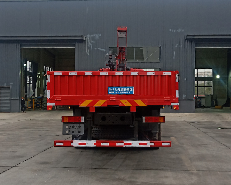 程力牌CL5250JSQ6DQ型隨車起重運(yùn)輸車 程力牌CL5250JSQ6DQ型隨車起重運(yùn)輸車