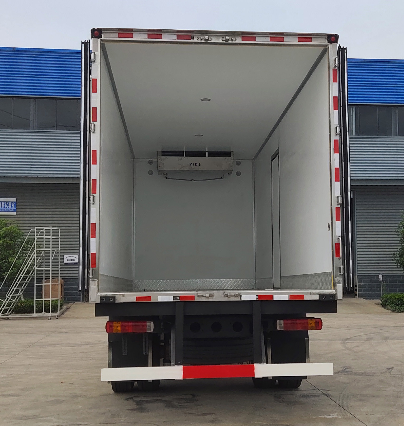 程力牌CL5180XLC6JX型冷藏車 程力牌CL5180XLC6JX型冷藏車