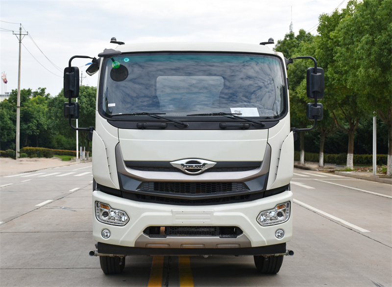 福田 ES7 16 方灑水車產(chǎn)品介紹 福田 ES7 16 方灑水車產(chǎn)品介紹