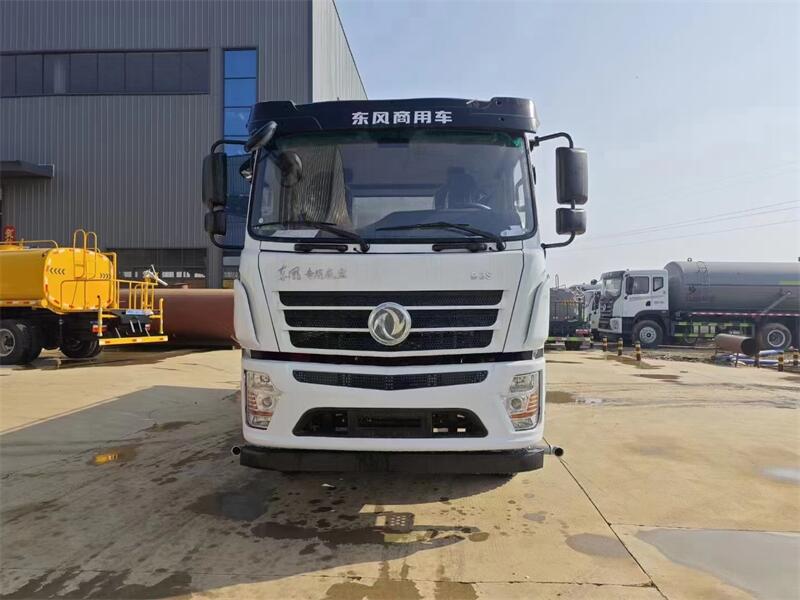 東風D3S玉柴170匹馬力灑水車產品介紹 東風D3S玉柴170匹馬力灑水車產品介紹