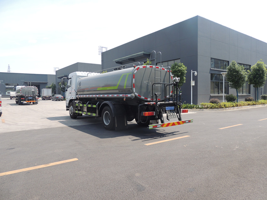 東風(fēng)華神 12 方灑水車(chē)產(chǎn)品介紹 東風(fēng)華神 12 方灑水車(chē)產(chǎn)品介紹