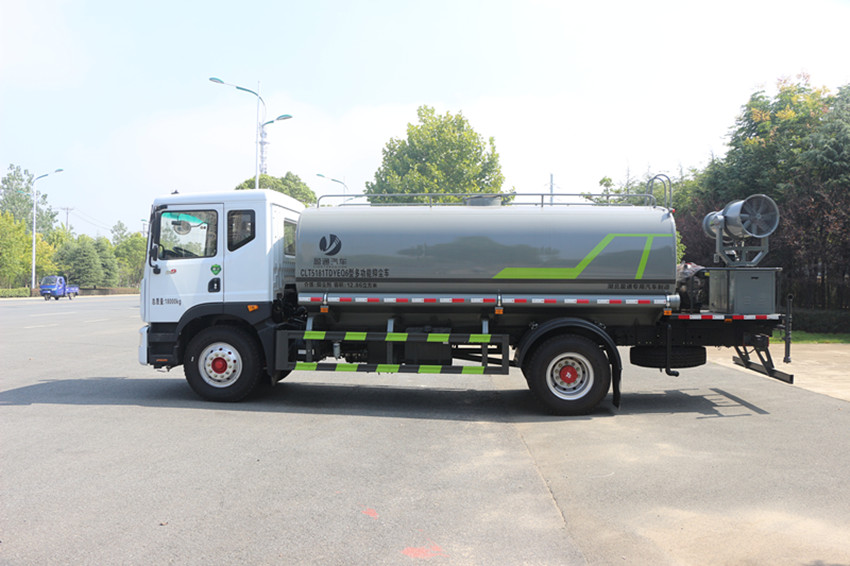 東風(fēng)D9灑水車-東風(fēng)盈通15噸灑水車-湖北盈通灑水車生產(chǎn)制造廠家 東風(fēng)D9灑水車-東風(fēng)盈通15噸灑水車-湖北盈通灑水車生產(chǎn)制造廠家