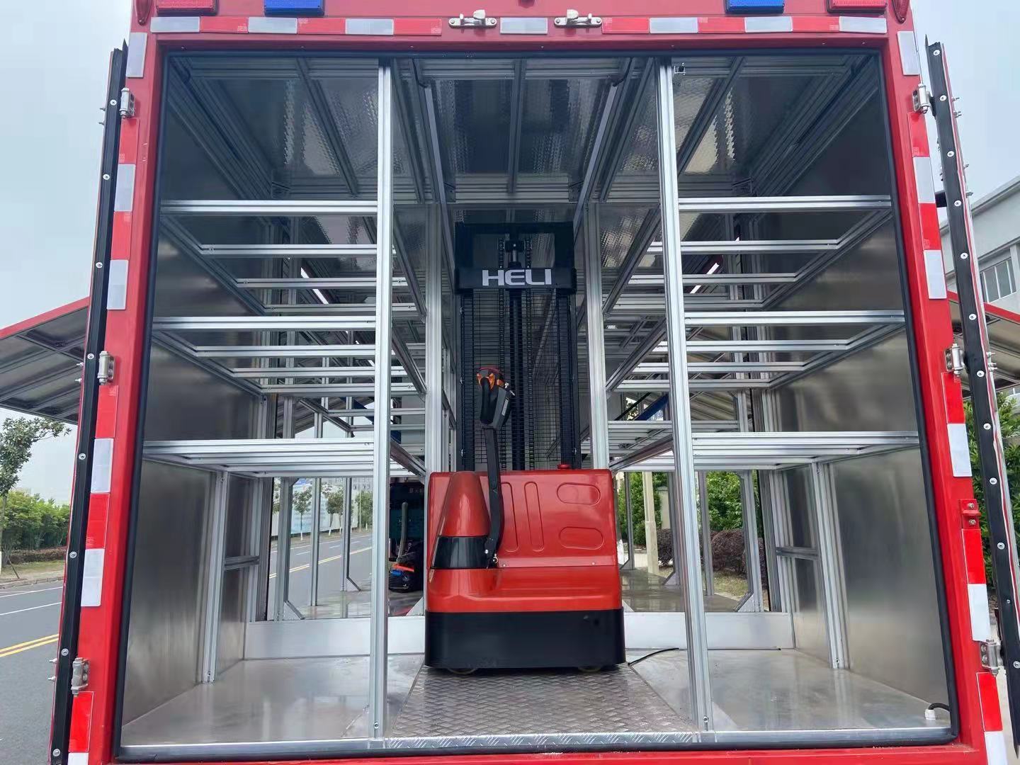 程力威牌CLW5140TXFQC200/M型器材消防車 程力威牌CLW5140TXFQC200/M型器材消防車