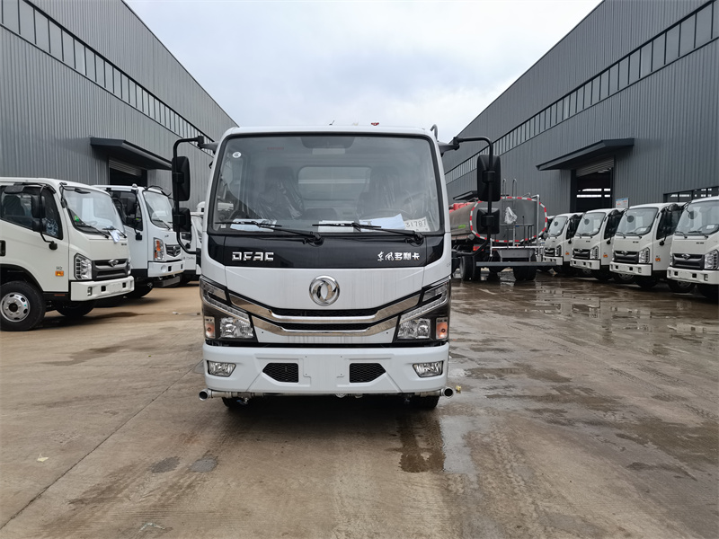 東風(fēng)藍(lán)牌灑水車-東風(fēng)7方藍(lán)牌灑水車 東風(fēng)藍(lán)牌灑水車-東風(fēng)7方藍(lán)牌灑水車