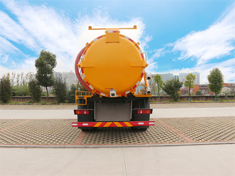 東風(fēng)天錦吸污車-東風(fēng)12方吸污車 東風(fēng)天錦吸污車-東風(fēng)12方吸污車