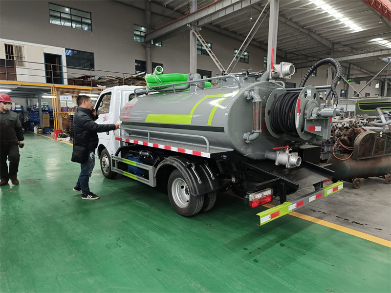 東風藍牌小型清洗吸污車-東風3方清洗吸污車 東風藍牌小型清洗吸污車-東風3方清洗吸污車