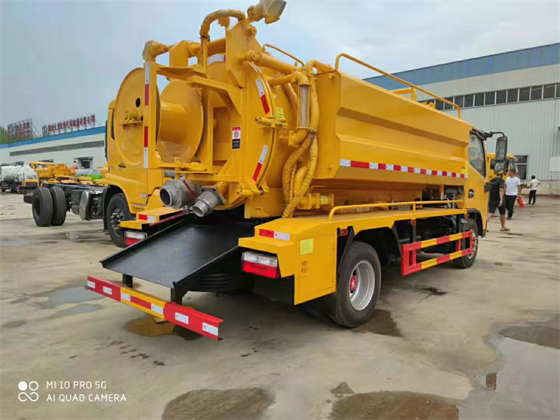 東風小多利卡6方清洗吸污車-東風藍牌清洗吸污車 東風小多利卡6方清洗吸污車-東風藍牌清洗吸污車