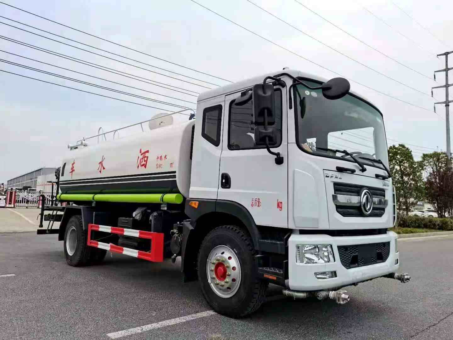 東風(fēng)全系灑水車的配置詳情和參考價(jià)格