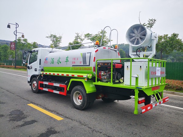 東風多利卡5方灑水車