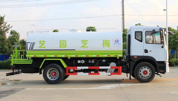 國六14方東風(fēng)多利卡D9灑水車圖片 國六14方東風(fēng)多利卡D9灑水車圖片