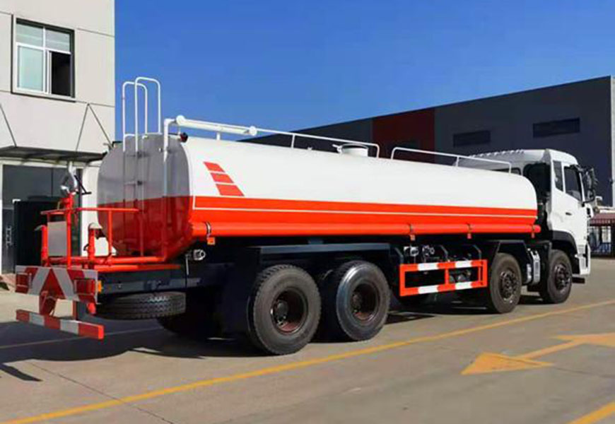 東風天龍前四后八25噸灑水車后面圖